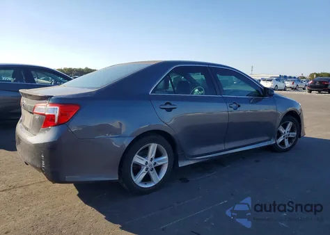 2012 Toyota Camry Base z USA, uszkodzony, nr VIN 4T1BF1FK0CU071472